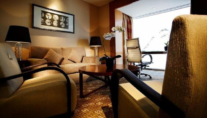 ホテル パーク プラザ 北京 ワンフージン 部屋 写真
