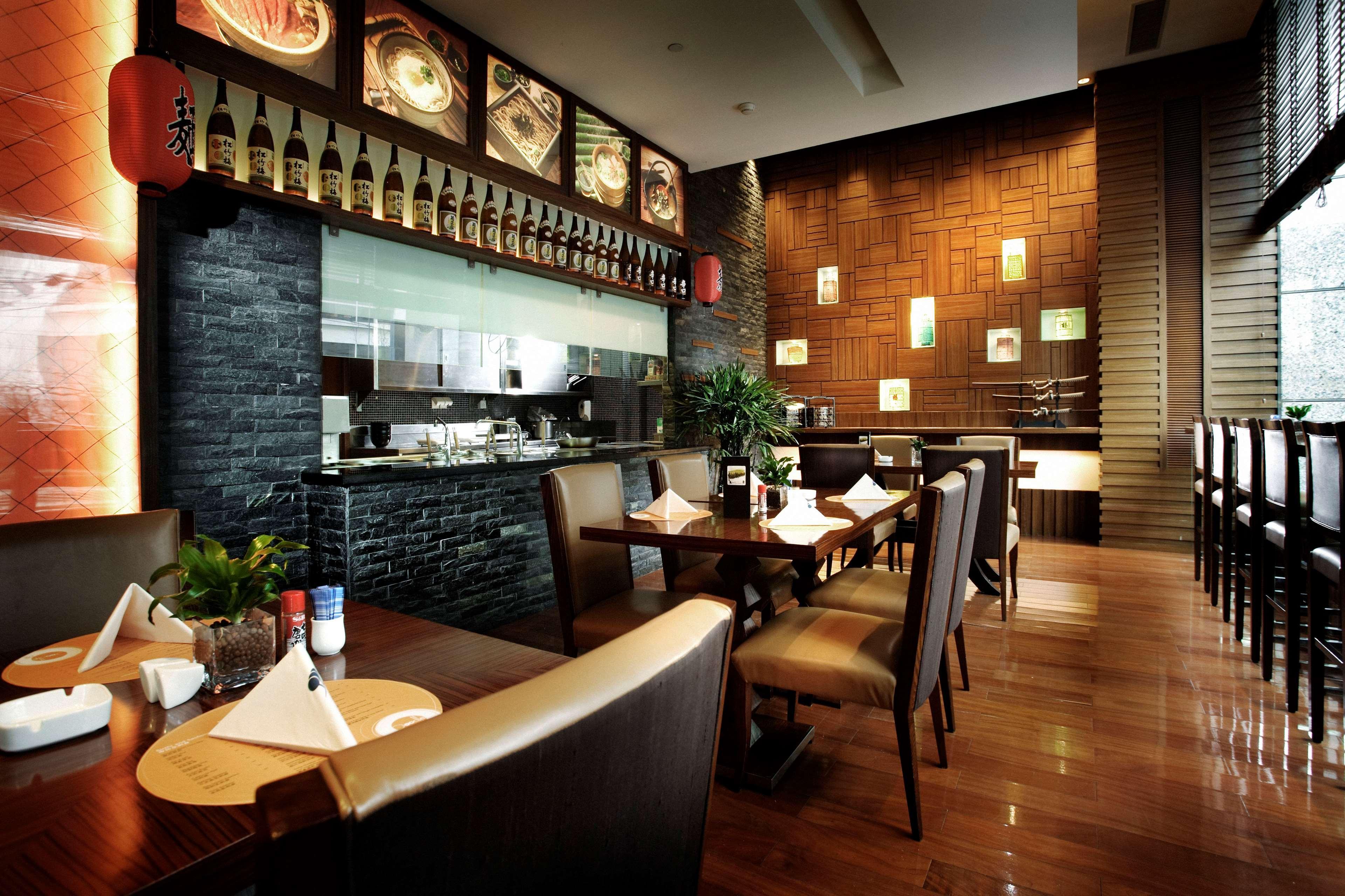 ホテル パーク プラザ 北京 ワンフージン レストラン 写真
